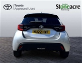 Toyota Yaris Image 6
