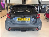 Toyota Yaris Image 6