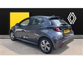 Toyota Yaris Image 2