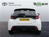 Toyota Yaris Image 6