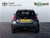 Toyota Yaris Image 6