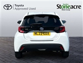 Toyota Yaris Image 6