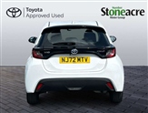 Toyota Yaris Image 6