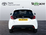 Toyota Yaris Image 6
