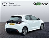 Toyota Yaris Image 5