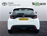 Toyota Yaris Image 6