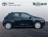 Toyota Yaris Image 4