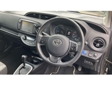 Toyota Yaris Image 6