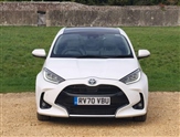 Toyota Yaris Image 2