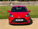 Toyota Yaris Image 2