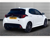 Toyota Yaris Image 2