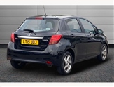 Toyota Yaris Image 2
