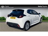 Toyota Yaris Image 2
