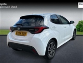Toyota Yaris Image 2