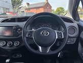 Toyota Yaris Image 6