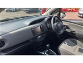 Toyota Yaris Image 2
