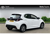 Toyota Yaris Image 2