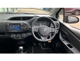 Toyota Yaris Image 6