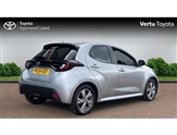 Toyota Yaris Image 2