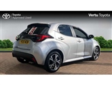 Toyota Yaris Image 2