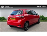 Toyota Yaris Image 2