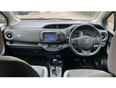 Toyota Yaris Image 5