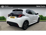 Toyota Yaris Image 2