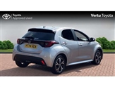 Toyota Yaris Image 2