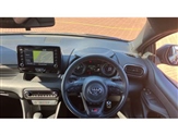 Toyota Yaris Image 6