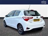 Toyota Yaris Image 2