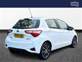 Toyota Yaris Image 5