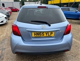 Toyota Yaris Image 6