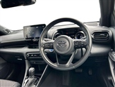 Toyota Yaris Image 6