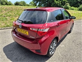 Toyota Yaris Image 2