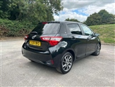 Toyota Yaris Image 2