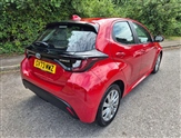 Toyota Yaris Image 2