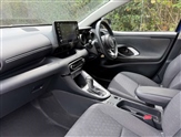 Toyota Yaris Image 2