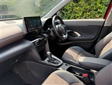 Toyota Yaris Image 2
