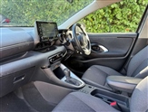 Toyota Yaris Image 2
