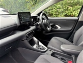Toyota Yaris Image 2