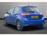 Toyota Yaris Image 6