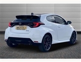 Toyota Yaris Image 2