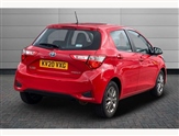 Toyota Yaris Image 2