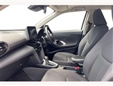 Toyota Yaris Image 2