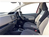 Toyota Yaris Image 2