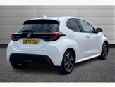 Toyota Yaris Image 2