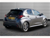 Toyota Yaris Image 2