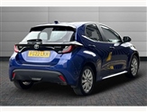Toyota Yaris Image 2