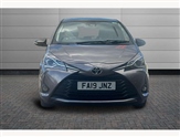 Toyota Yaris Image 2