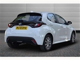 Toyota Yaris Image 2
